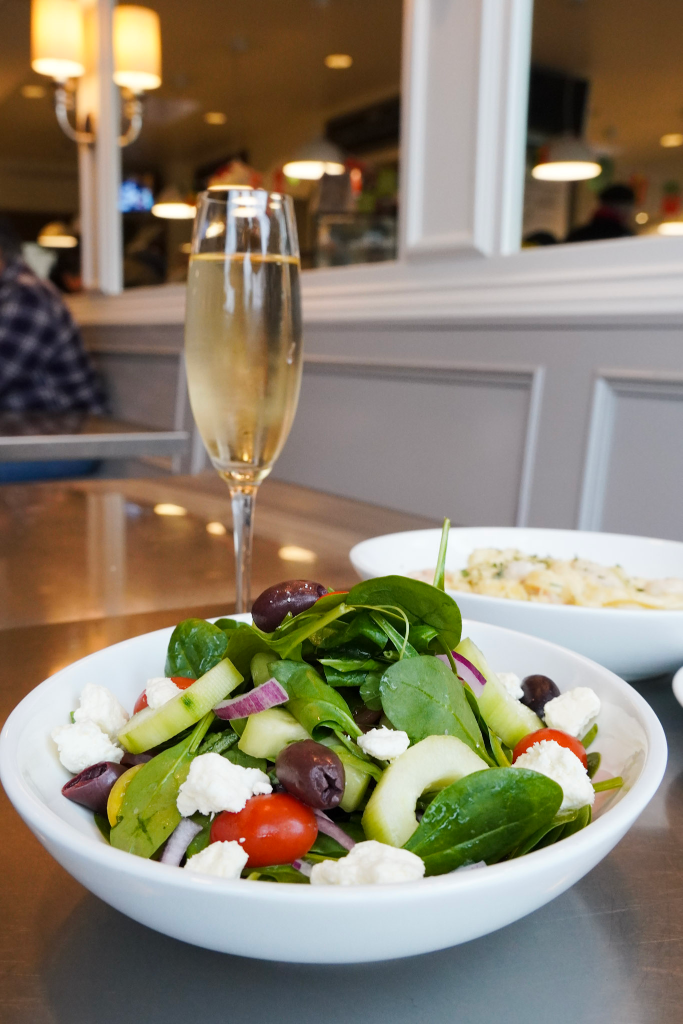 Why Social Media Is Essential for Restaurants Today